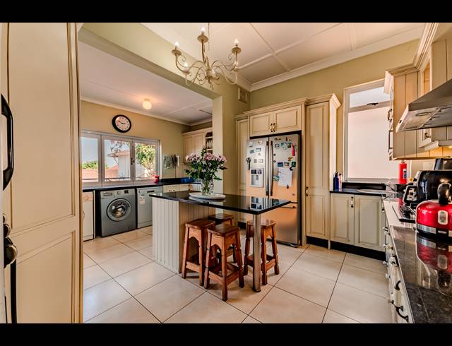3 BEDROOM HOUSE FOR SALE IN GLENWOOD